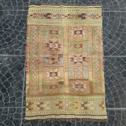 Vintage Handwoven Kilim - 3.08x4.46 ft nomarugs 2